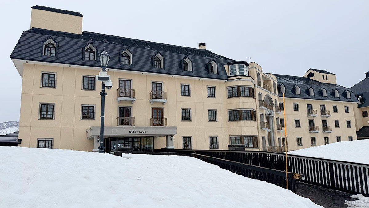 【2026 新潟滑雪】新井樂天度假村 Lotte Arai Resort 全攻略：滑雪、五星級住宿、交通美食，就找美黛子遊日本