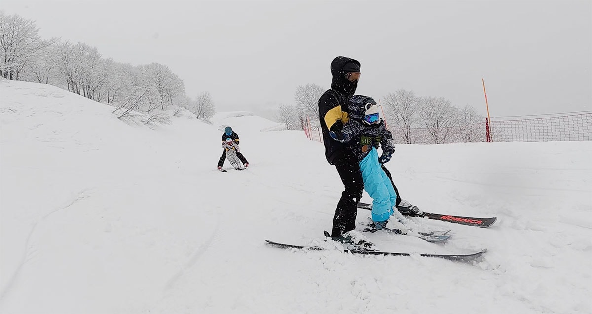 【2026 新潟滑雪】新井樂天度假村 Lotte Arai Resort 全攻略：滑雪、五星級住宿、交通美食，就找美黛子遊日本
